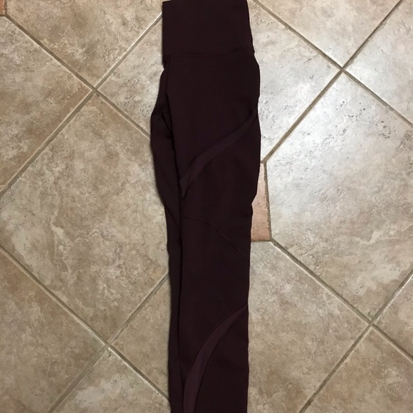Lululemon High Times Wrap Mesh Leggings - Picture 6 of 14